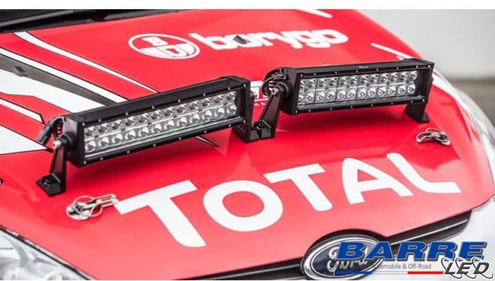 Barre LED 36w 19cm droite double rangée - 2 rangées installée sur 4x4