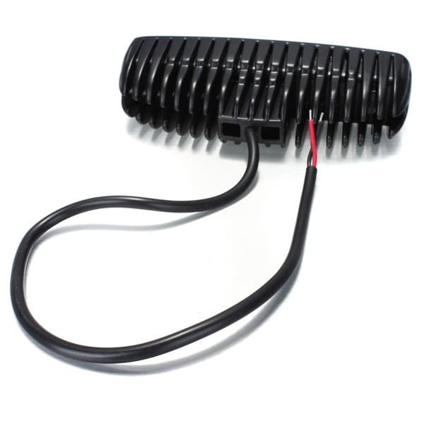 Arrière du phare LED 18W montrant le boîtier dissipateur alu et le câble d'alimentation deux fils