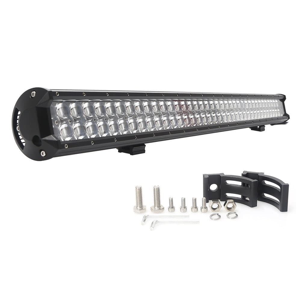Rampe longue portée LED 234W 78 leds présentée avec kit de fixation, visserie et équerres de montage