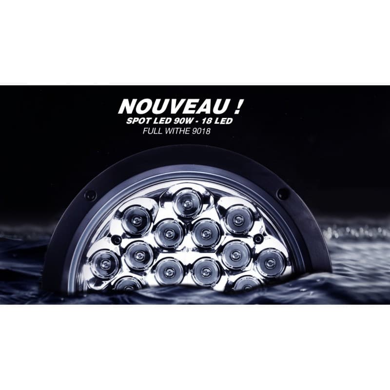 Spot LED 90W 18 LEDs full white 9018 mise en scène aquatique présentation nouveau modèle longue portée