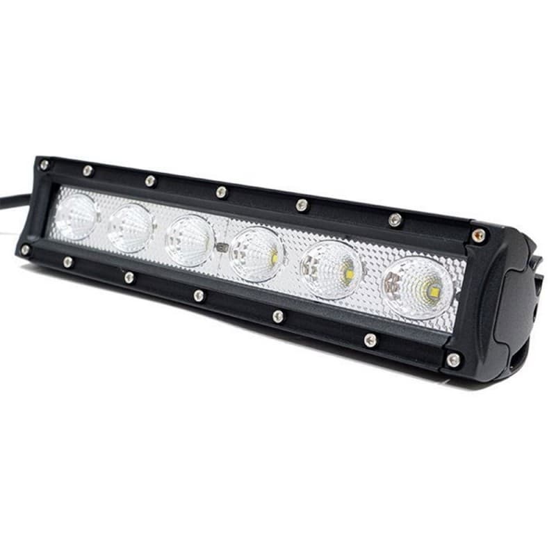 Barre LED DAKAR 30W vue en angle montrant les 6 LED et le boîtier aluminium noir